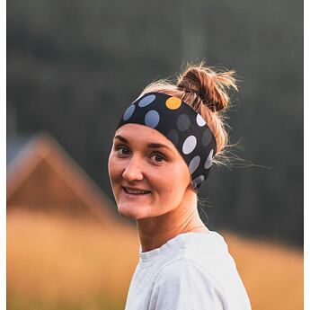 sportovní čelenka bjež peloton pro běžce i cyklisty na hory